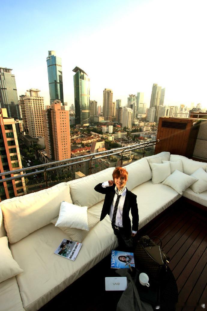 不愧是郭敬明带出来的兵郭敬明带出来的作者果然厉害，琉玄斩获微小说大赛周榜第一，