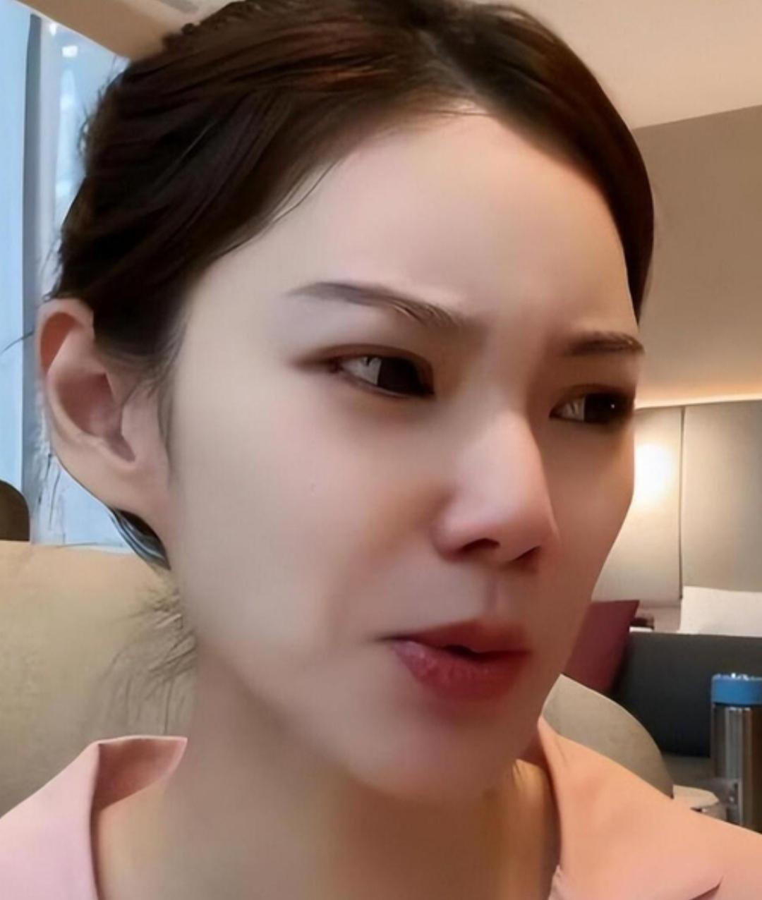 马筱梅生完儿子后彻底变脸了，有人问她继子女玥儿箖箖的事，她直接说：那俩孩子姓
