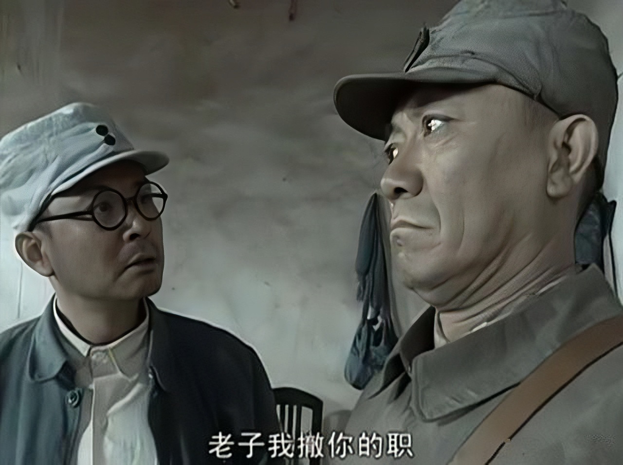 很多网友说，旅长是被李云龙气死的。因为在《亮剑》中，旅长有句台词，老子会少活10
