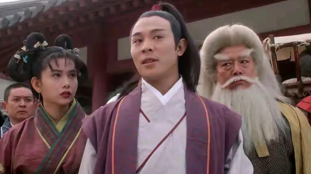 李连杰的巅峰期，基本全在香港。从1990到1998，李连杰大概拍了20部片，塑