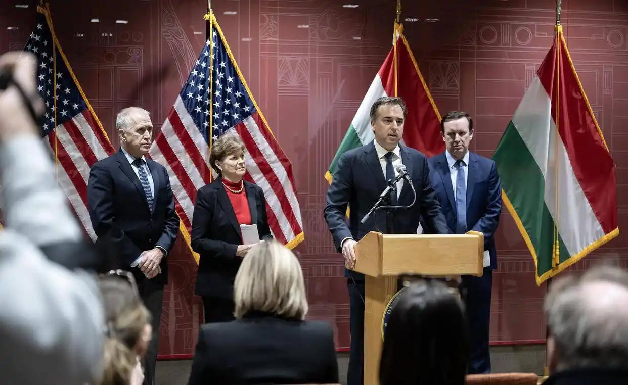 美国小圈子难维系！欧洲多国领导人密集访华，50家英企随行背后藏深意2026