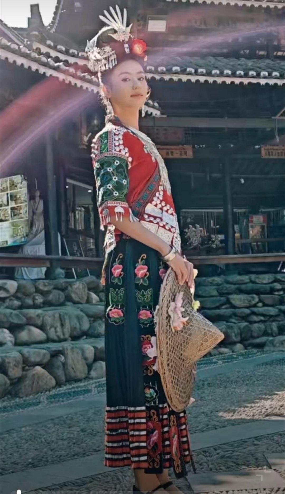 当镜头记录下的不只是美景，还有与文化共鸣的瞬间，这样的旅拍便有了超越影像的意义。