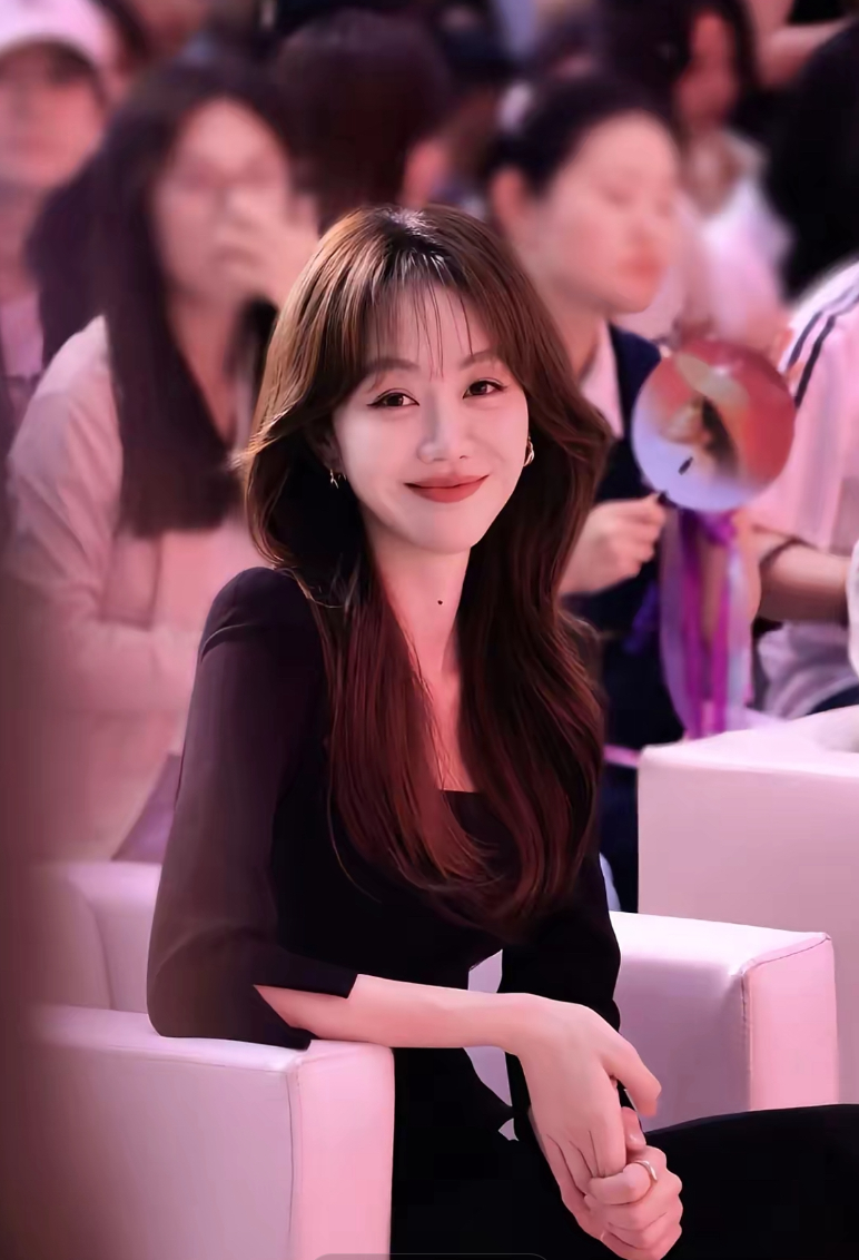 他们还说姜妍不上镜这本人得多好看啊