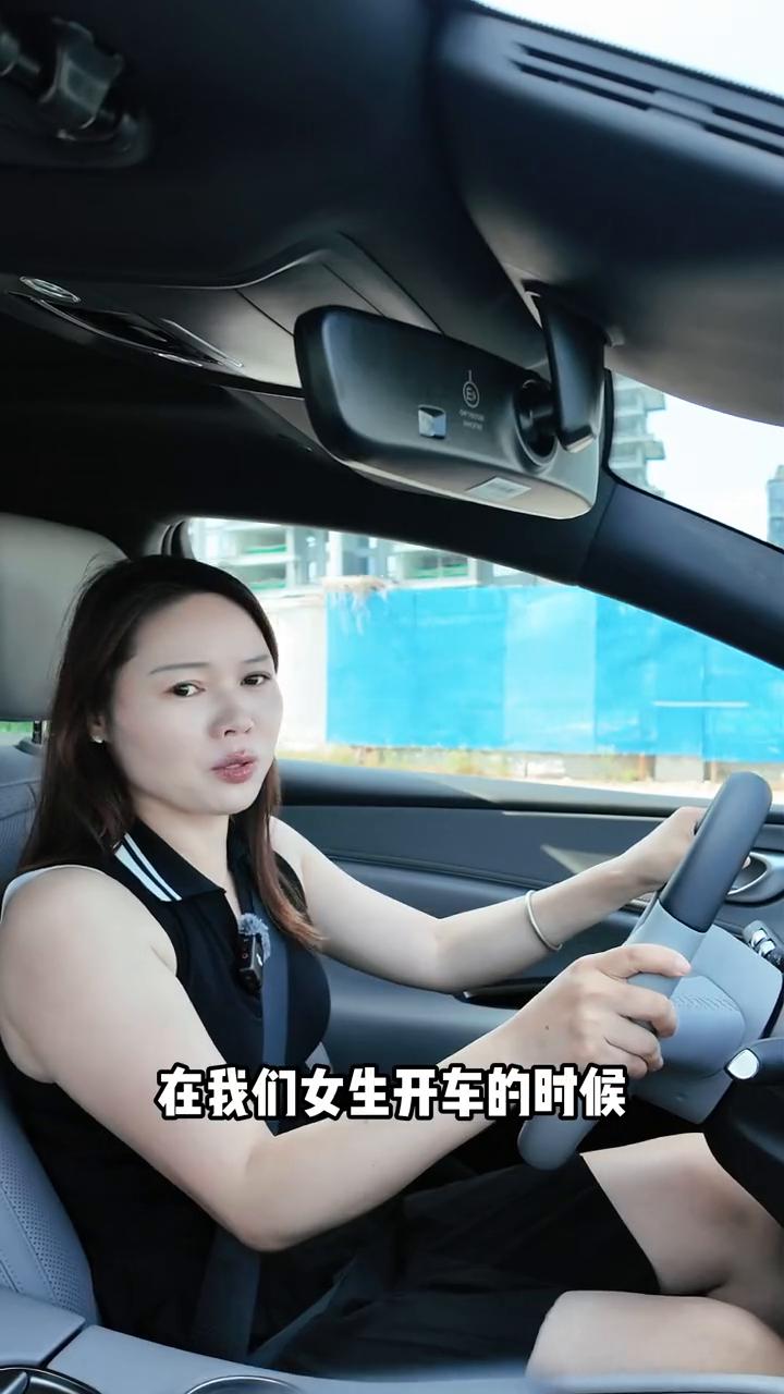 真实试驾体验海狮06EV。哈喽，屏幕前的小伙伴们，现在来到了西安航天基地的通用