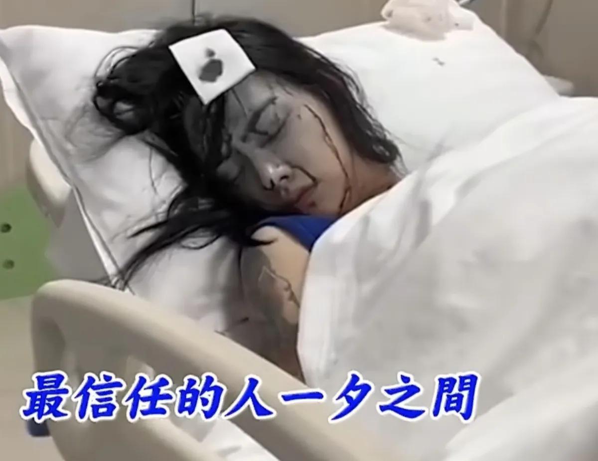 重庆街头又爆出一桩让人脊背发凉的“闺蜜伤人案”。一个姑娘被相识多年的好姐妹用菜刀