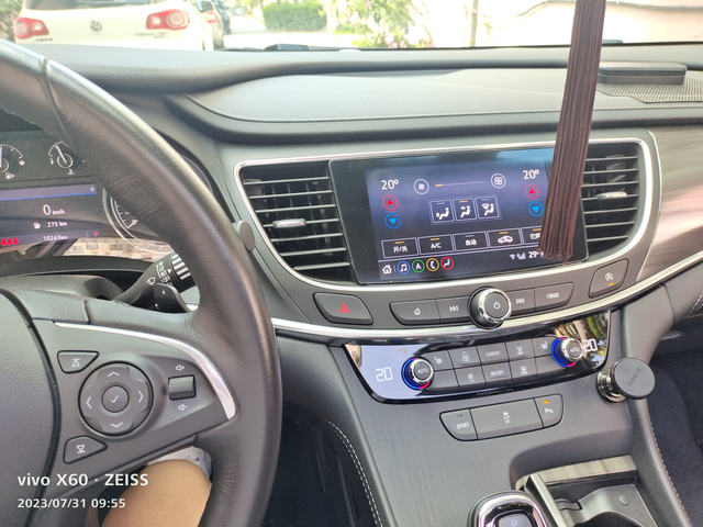 车室内异味我的车是2022款君越，2021年12月30号提的车，买来有一年半，