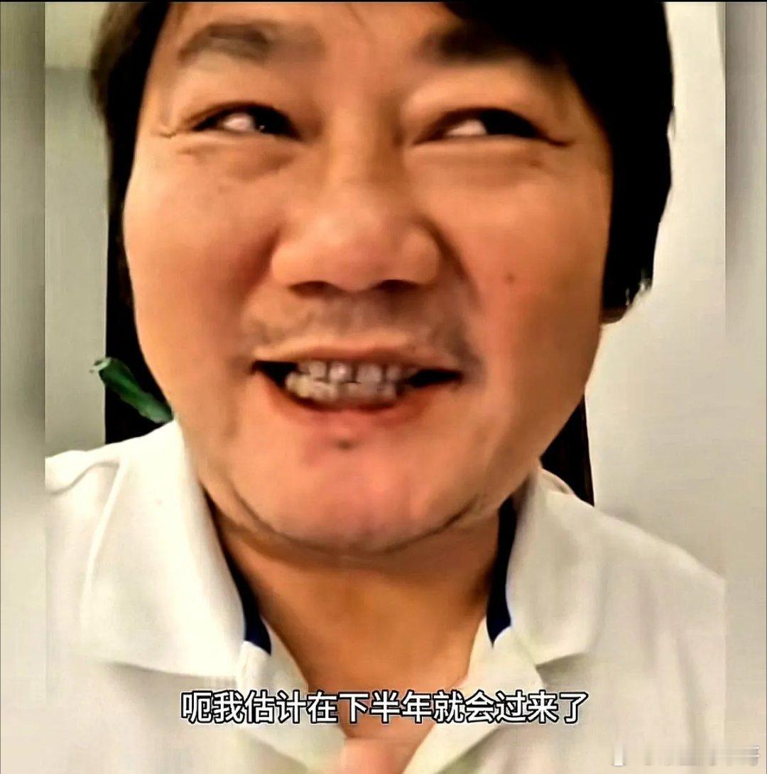 机车大佬张雪，深夜突然发了个视频。镜头前，他直接摊牌：“我管理能力很弱。”话音刚