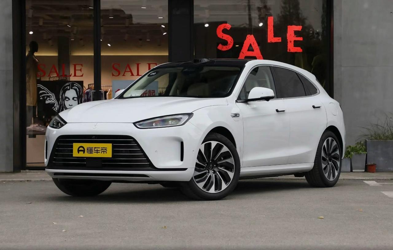 最近不少粉丝私信问我：“15万左右能不能拿下一台问界M5？”答案是：能！但关键看