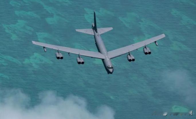 委内瑞拉：战争即将来临。11月29日，美国宣布全面关闭委内瑞拉领空。这是美国要