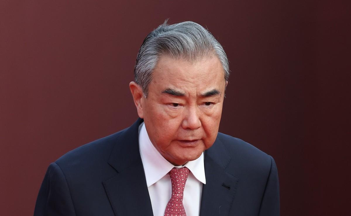 国家这下终于看明白了！针对台湾回归问题，拖的越久，付出的代价也就越大。王毅外长曾