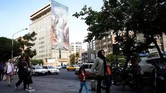 岳母张口要88万彩礼，男子爽快答应，转头三句话让全场沉默女方妈妈提出彩礼88