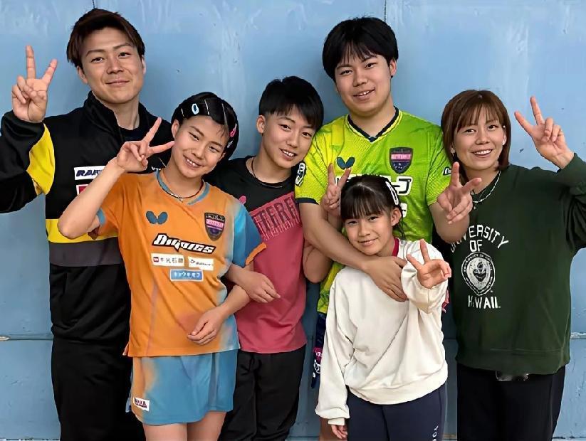 提醒国乒女队，千万不要忽视，松岛辉空家的两个女孩。第一张是，松