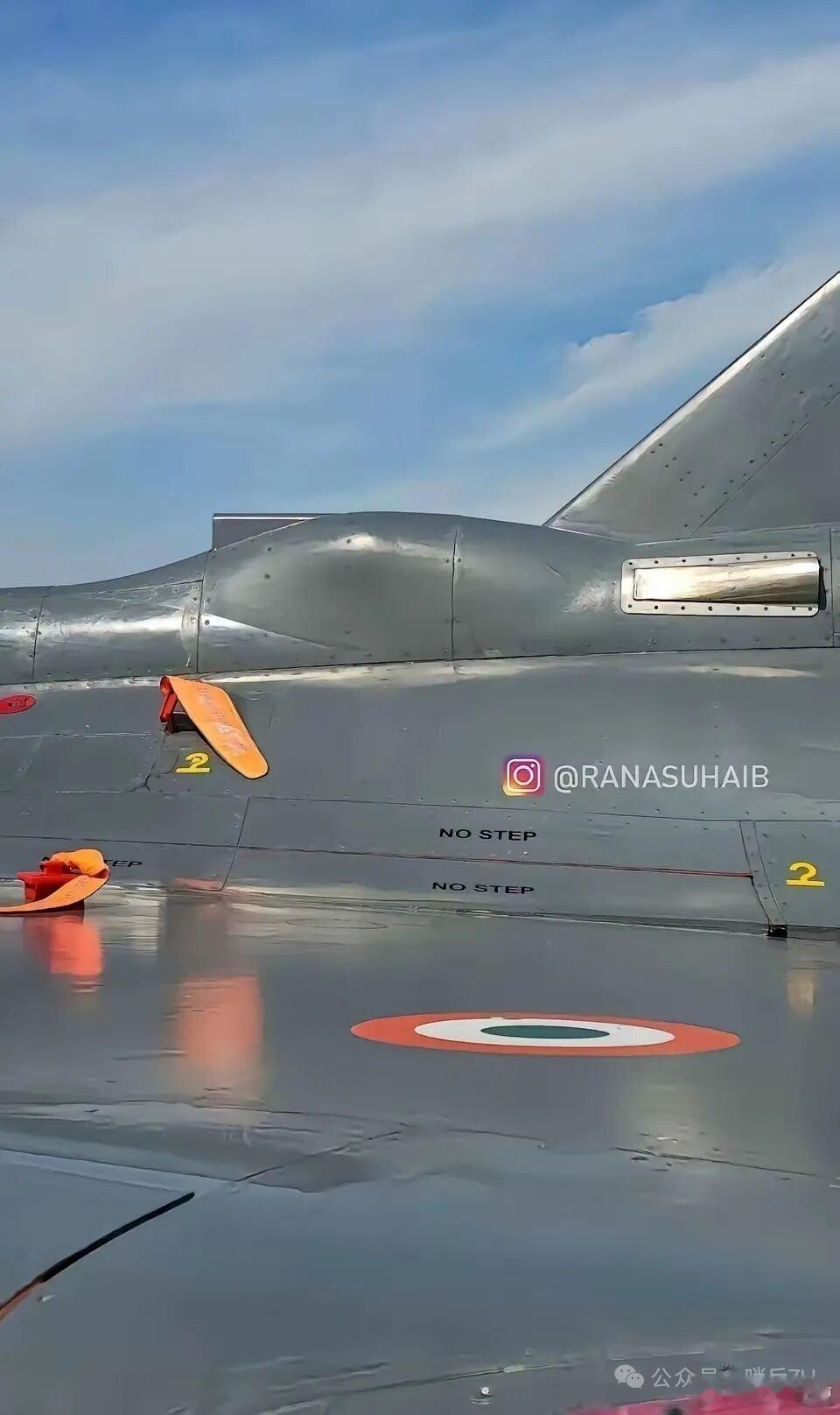 这就是印度的骄傲，光辉战斗机的做工，大家觉得怎么样？