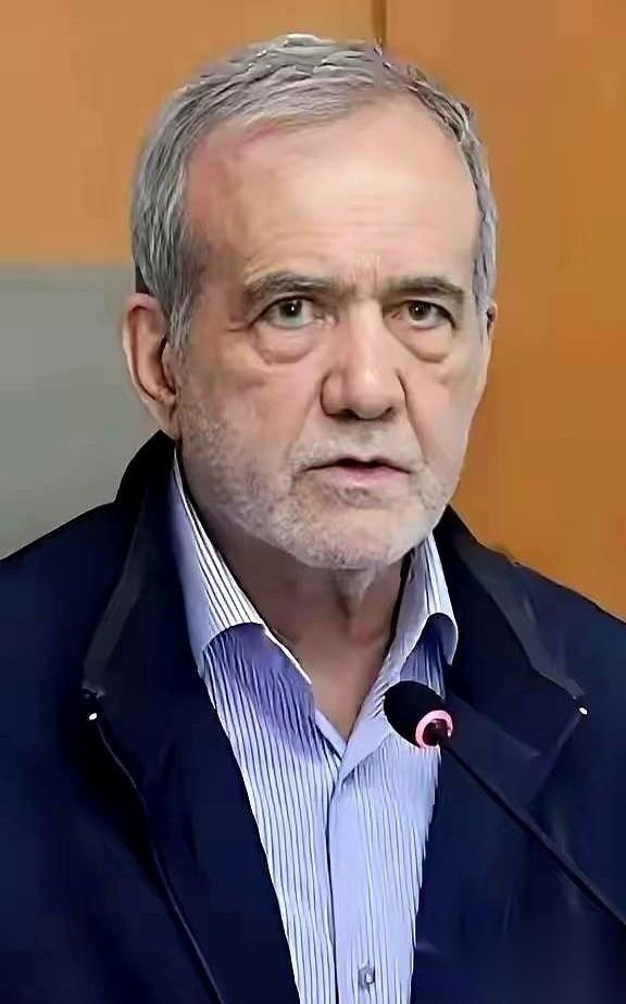 伊朗总统佩泽希齐扬，一个72岁的心脏外科医生，干了件让所有人后背发凉的事。他