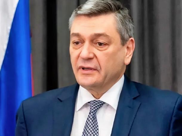 就在今天！俄罗斯出手，发出严正警告日本首相官邸高级官员12月18号在非正式