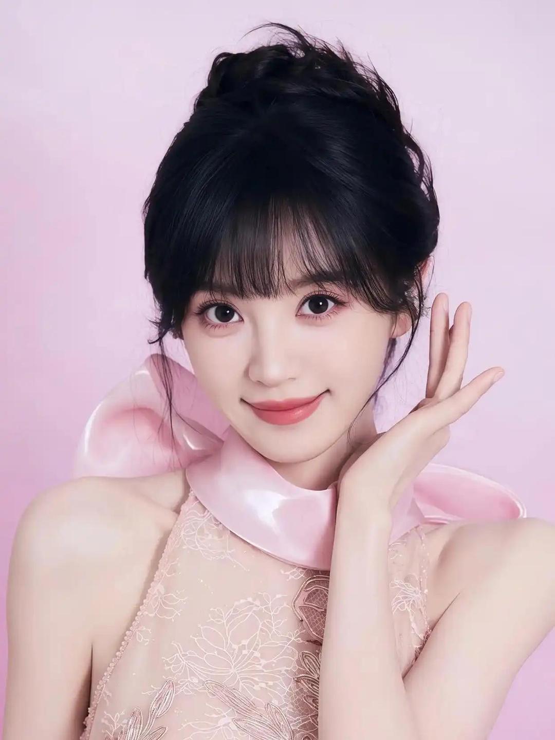 谁能拒绝田曦薇这种软乎乎的甜妹，三种风格切换自如，每一套都戳中少女心