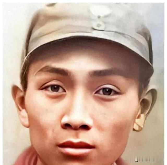 1940年，新四军团长张体学用望远镜偷偷观察日军据点时，因为望远镜反光暴露位置，
