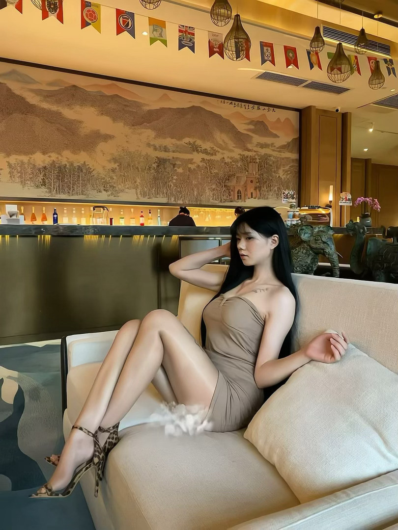 咖色玉林