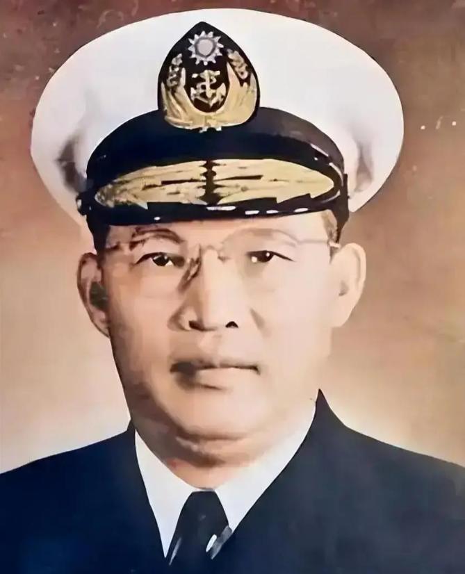 1938年，薛岳怒吼要枪毙桂永清，蒋介石冷冷问了一句：你知道他岳父是谁吗？毙了！