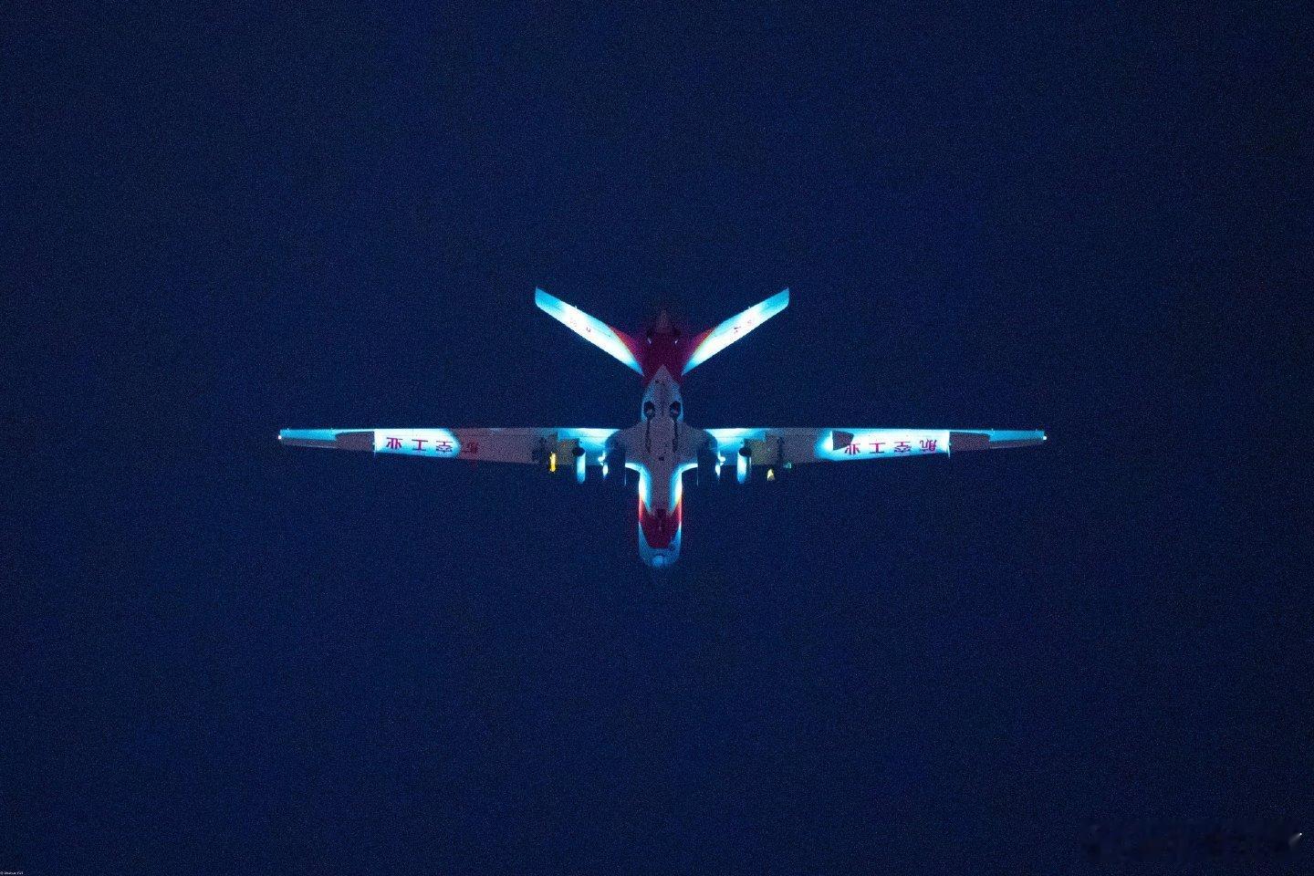 今年春晚宜宾分会场，两架翼龙无人机进行了通场，也算是小小展示了一下实力今年春晚，