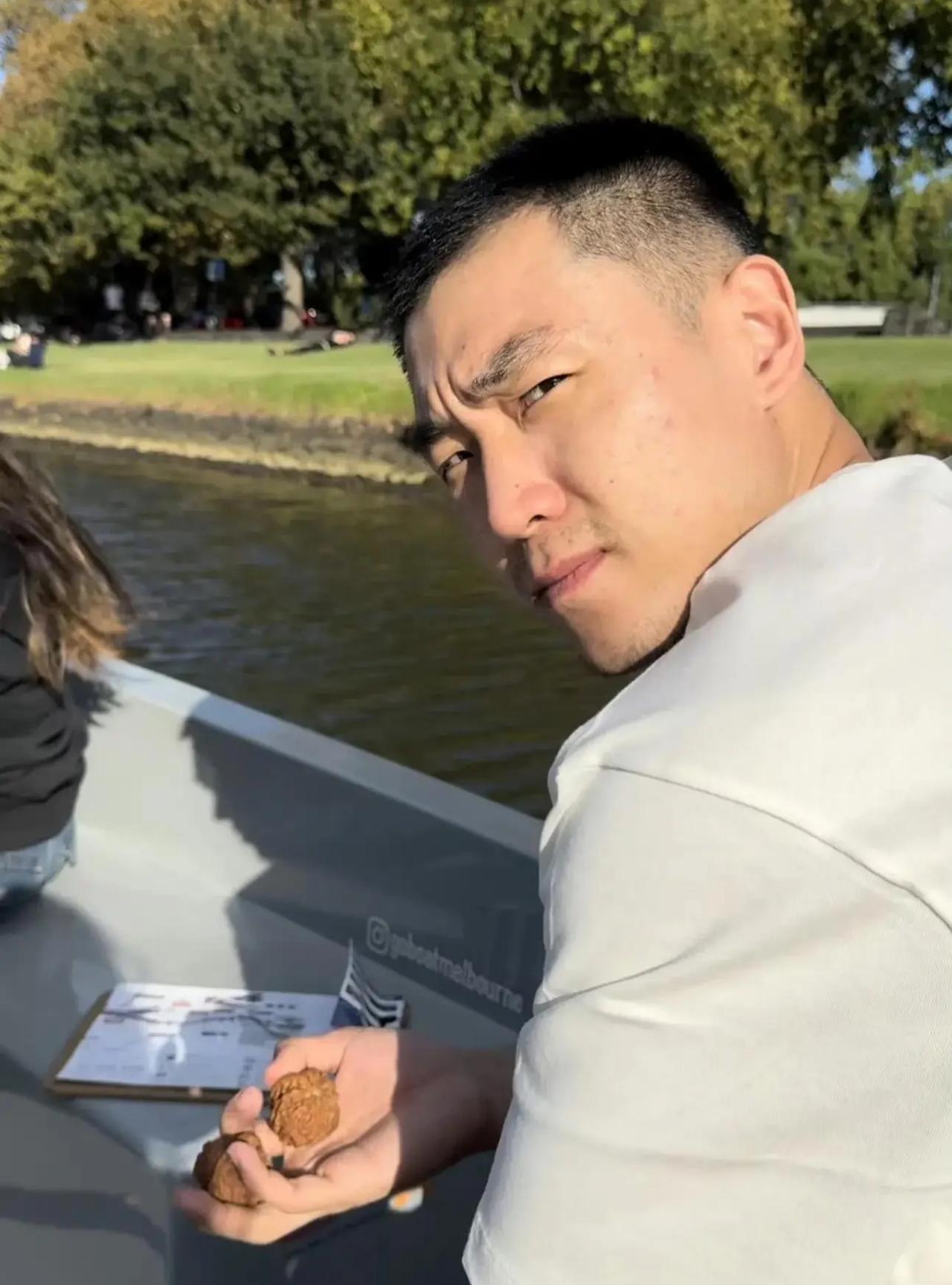 “高铁”不是指姓高的、打铁的！真正的“高铁”是迅捷、强硬的代名词，他就是中国男篮