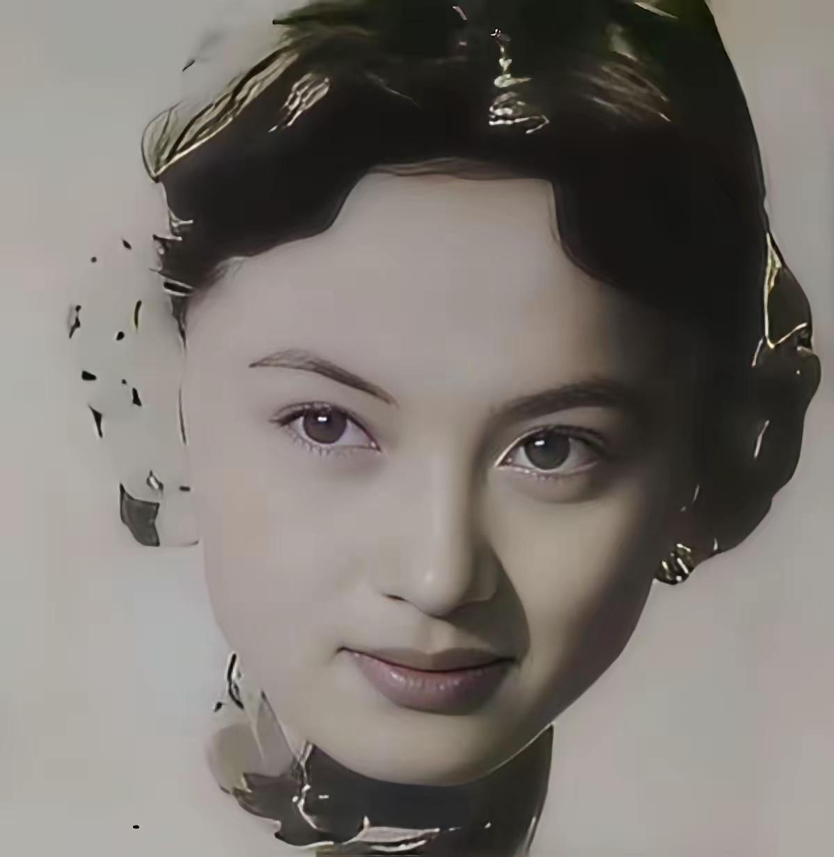 1949年，郭汝瑰起义后才发现，最信任的参谋长许亚殷竟是军统卧底，起义后，许亚殷