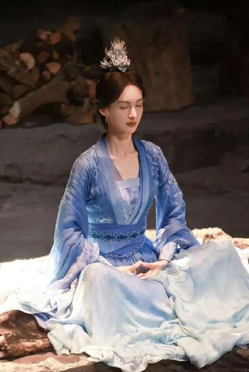 金晨这次在《凡人修仙传》的表现真是差的很多啊。她在里面演第一美人南宫婉，镜头