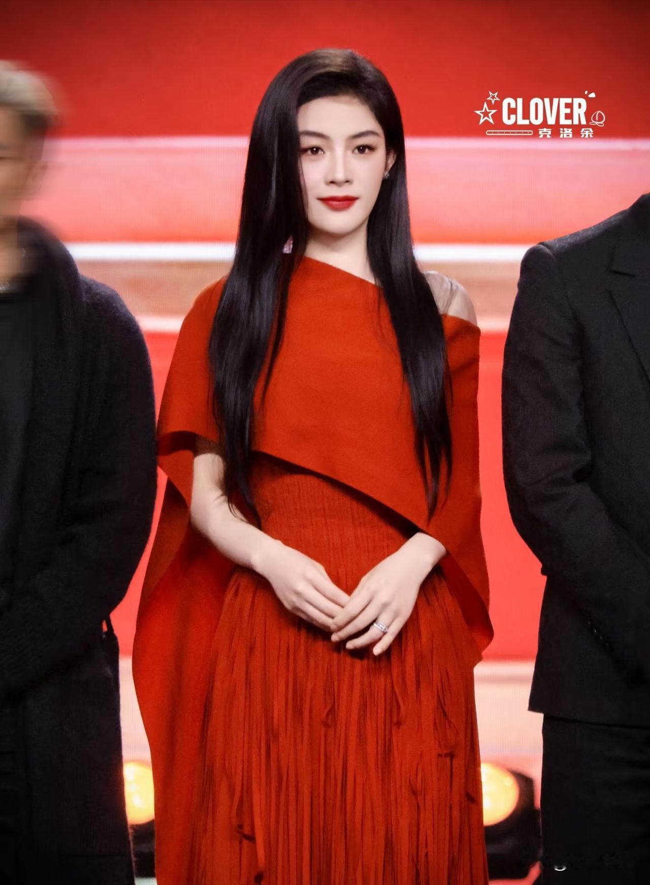 陈丽君真的不能细看，不是不好看，是你一注意细节，就根本停不下来。202