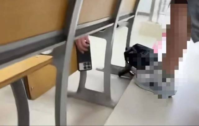 #华工男生教室偷拍女生被留校察看#【“华工男生偷拍女生”，校方：属实】#华工偷拍