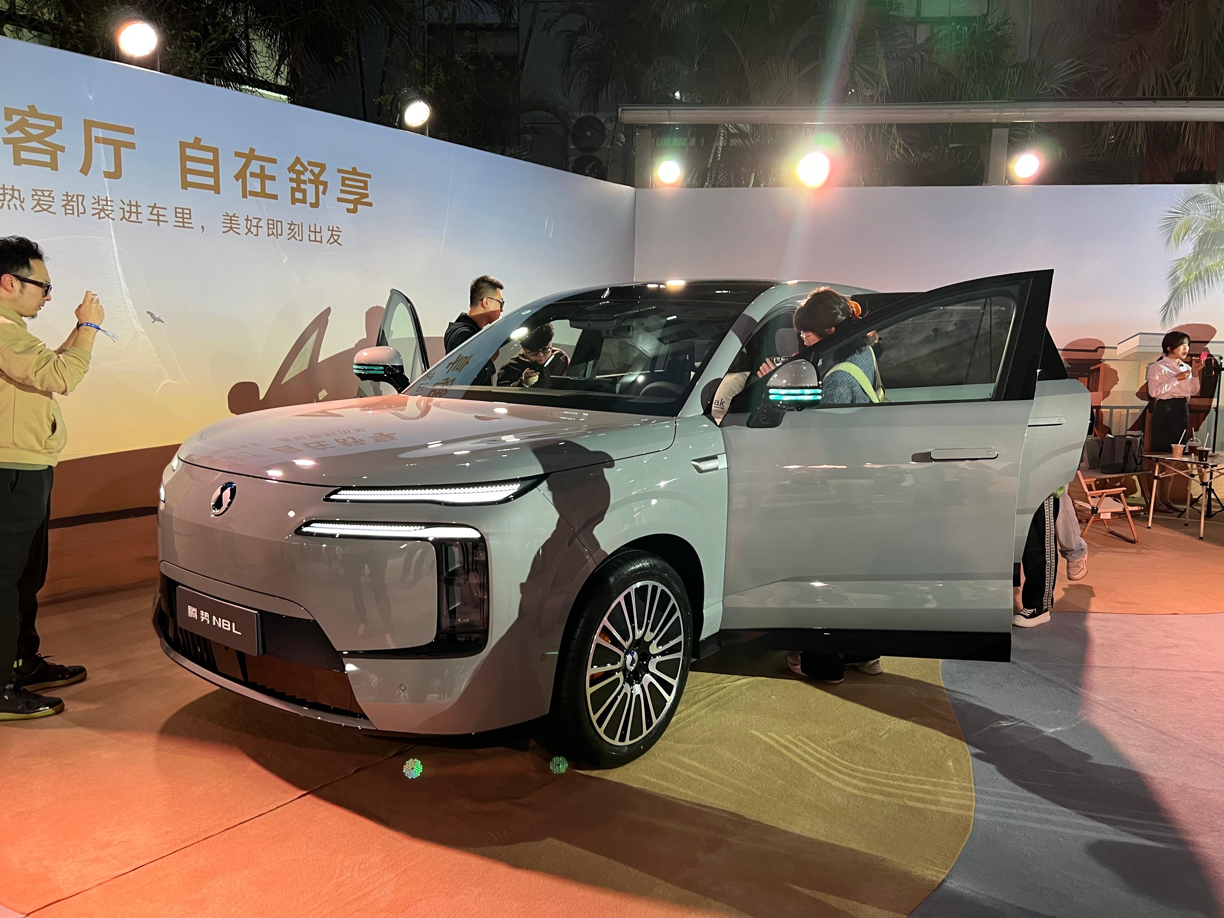 前线的小伙伴看到实车了，表示N8L这空间是真的很大。而且看这架势，也是要主打家庭