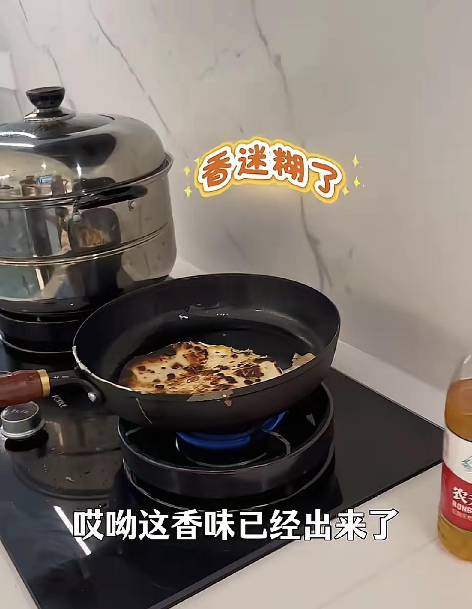 李国庆的厨艺应该很一般，在家里做煎饼果子都能烤糊，估计日常也不爱下厨做饭。很多有