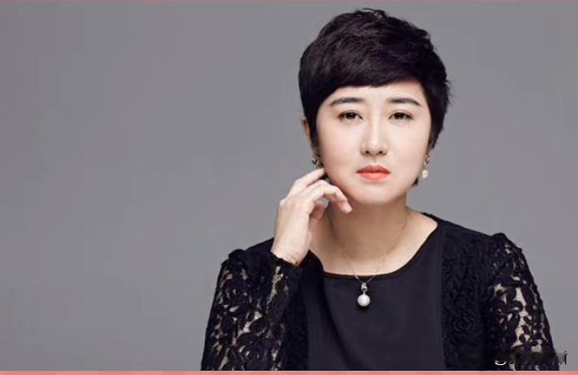 张纪中竟然还有个47岁的亲生女儿，这个大女儿还是个超级女强人，杜星霖今年43