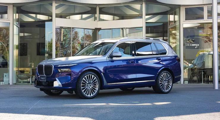 采用了日本传统“西阵织”工艺，宝马X7NISHIKILOUNGE特别版官图发