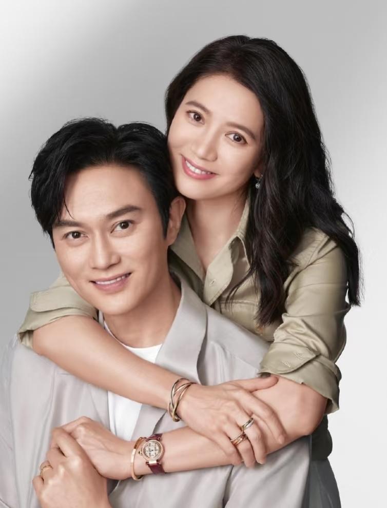 23年，她嫁了“魔童”！不是天王，不是富豪，就一个张智霖！这女人，凭什么敢在