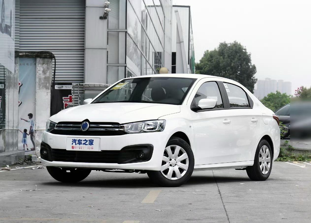 发现个驾校车，纯电版本，竟然是手动挡。这…纯电驾校车不稀奇，手动挡也不稀奇。纯电