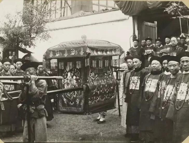 清朝晚期的一组老照片时间:1900-1910年摄影:拉里贝