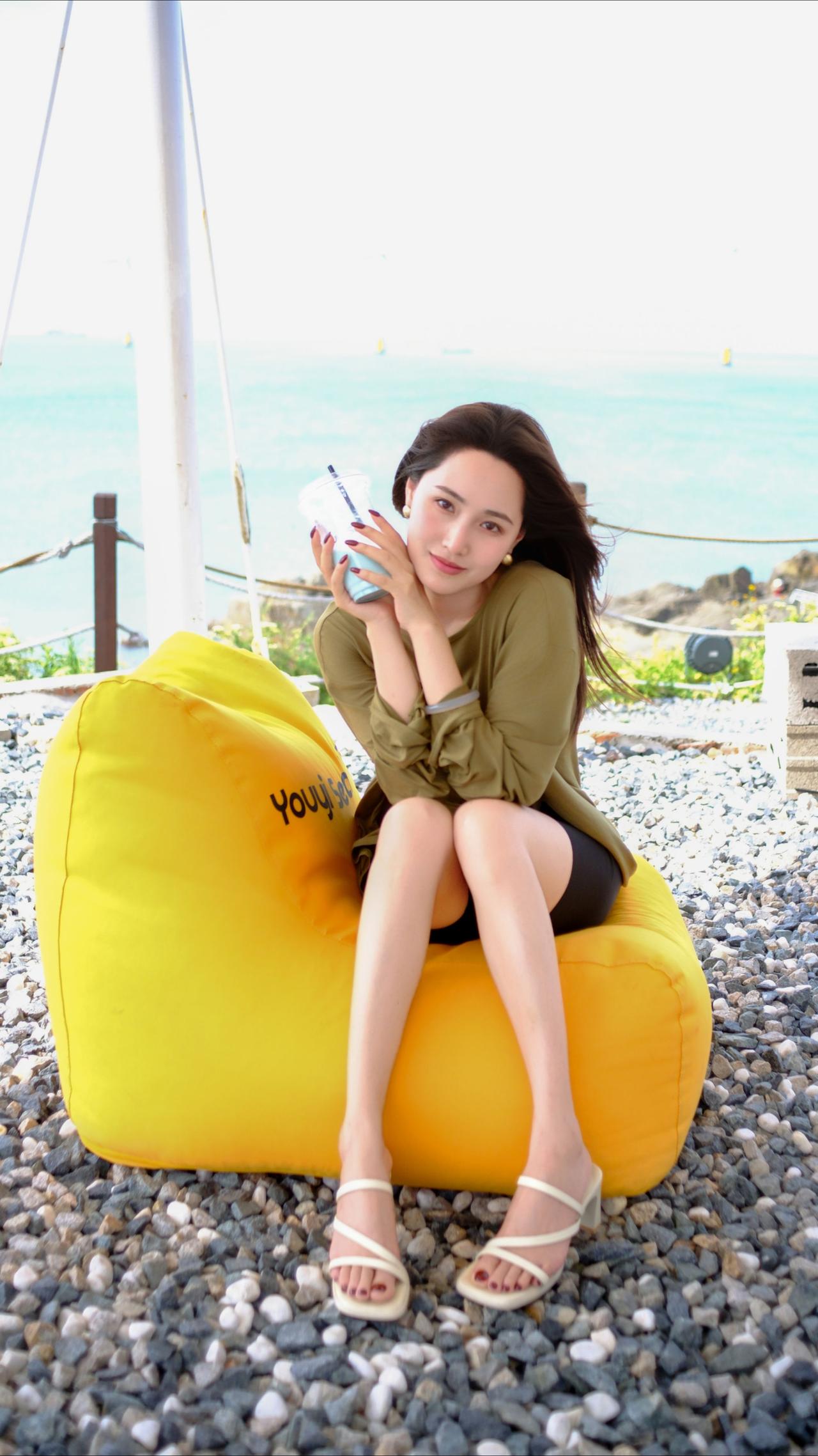 让我主动的真不多……珠海旅游美女海边