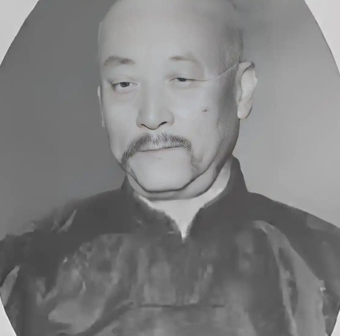 1913年，赵尔巽见张作霖反对让王永江担任奉天民政司使，便让王永江去张府送礼物、