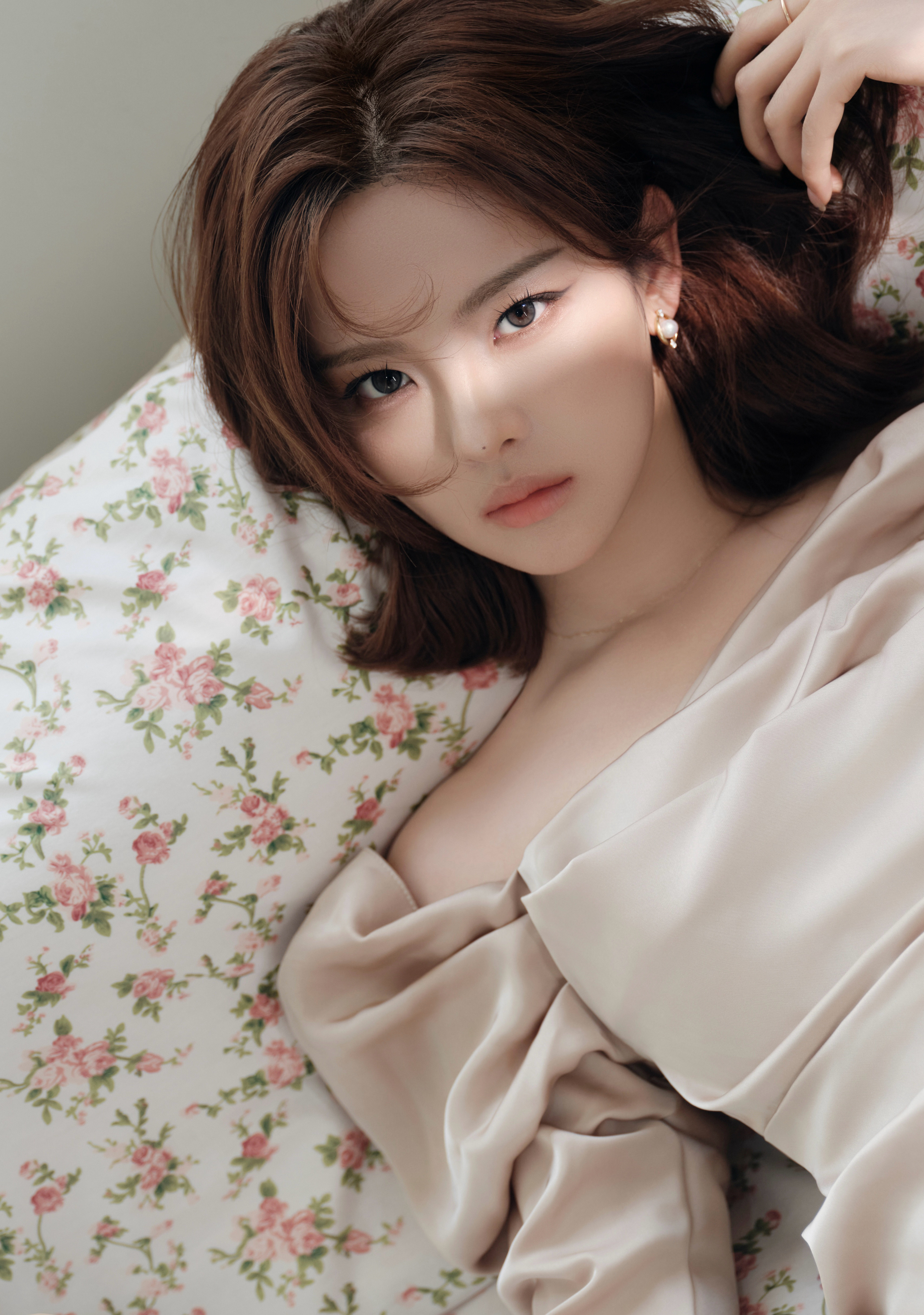 杨超越写真加更​​​
