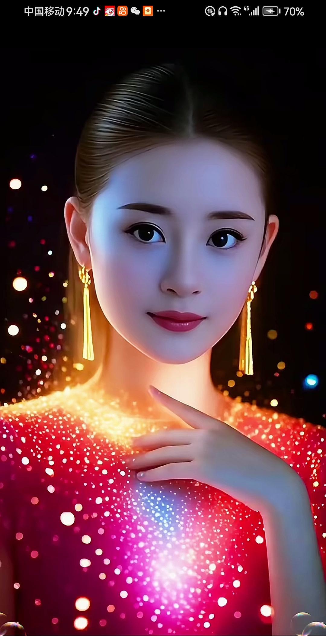 #美女究竟能有多美#《七律·星辉佳人》/马进鹏金芒垂耳鬓如纱，衣上星辉绽作花