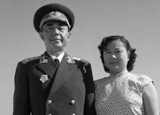 1949年，陈明仁的大儿子陈扬钊，毕业于黄埔军校十九期，毕业后在陈明仁麾下当了排