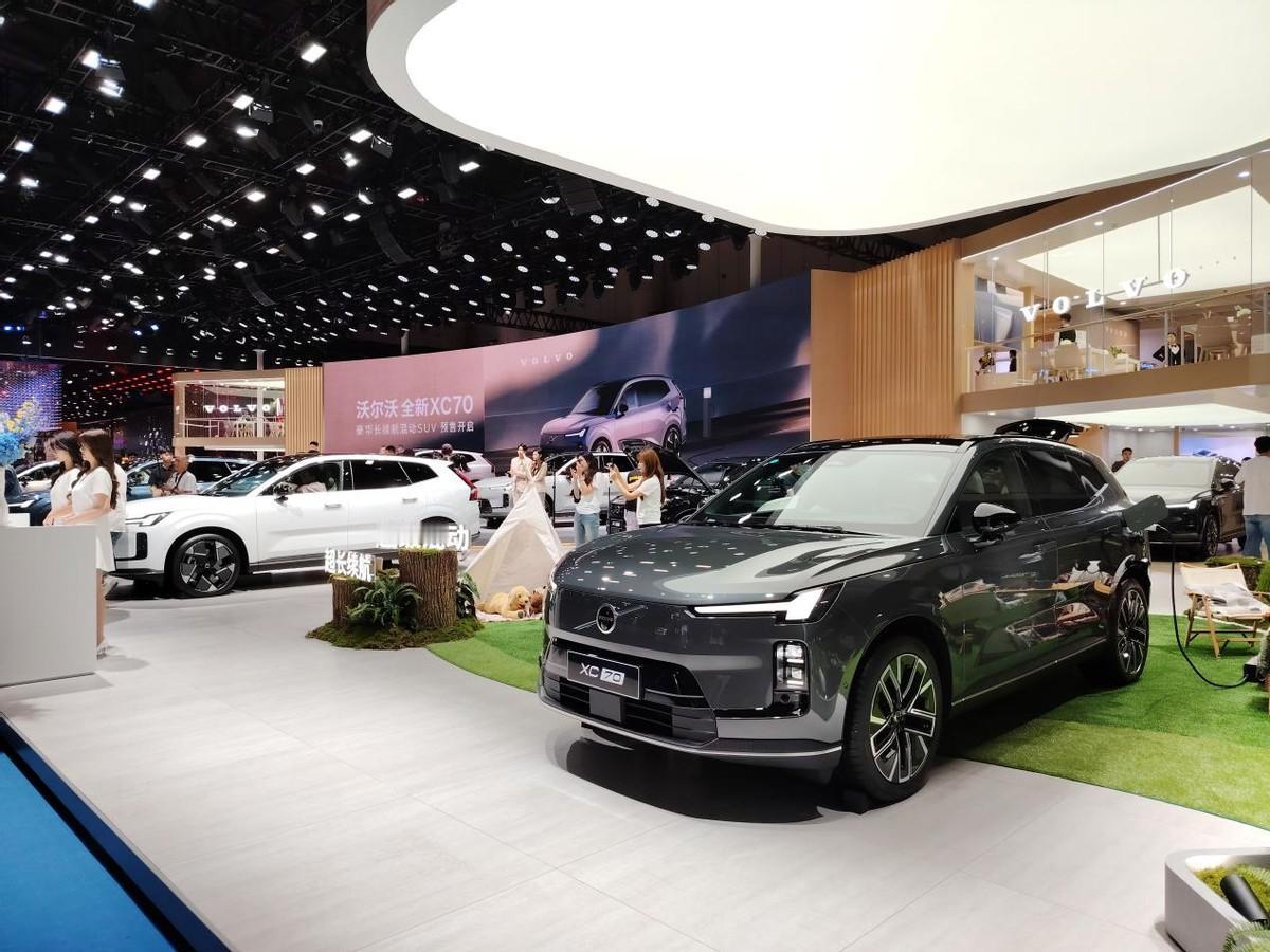 沃尔沃全新XC70成都车展实拍！实地探访会有怎样的感受呢？这段时间，成都车展