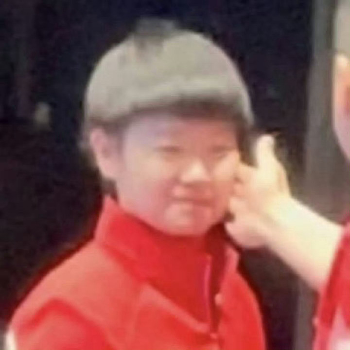 孙颖莎卫冕世乒赛女单冠军一周年多哈吉杯宝宝一周年（因为还有德班吉杯宝宝）