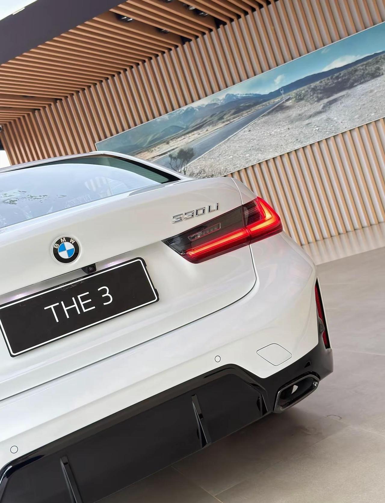 宝马3系，这是200万车主的共同选择！从1975年到今天，BMW3系历经七代传