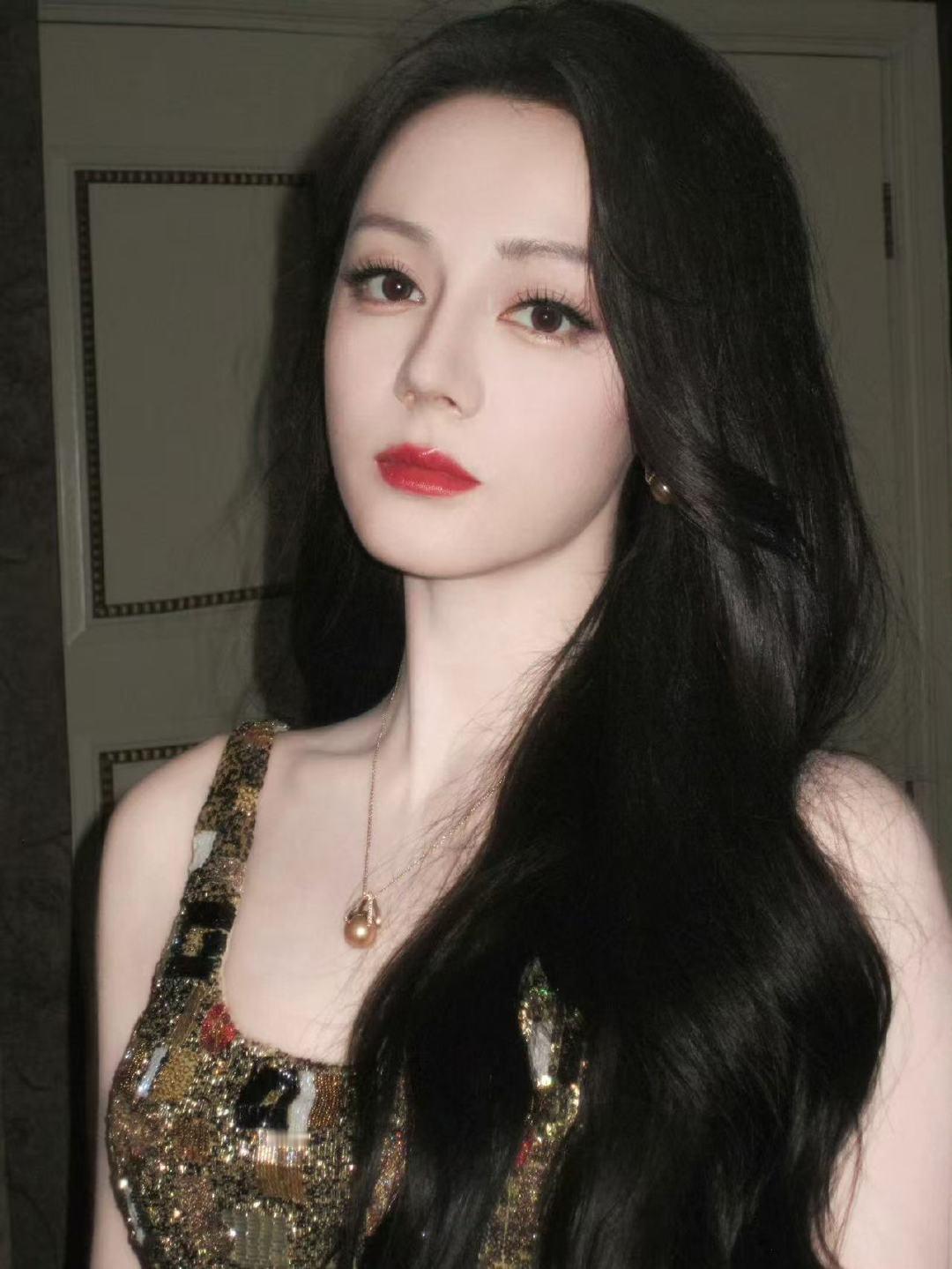 巴粉买完你的买你的迪丽热巴粉丝买完你的买你的迪丽热巴ELLE开季刊又来咯，巴粉：