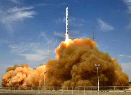 发现了吗？现在，大家越来越“冷漠”了。12月13，发生了一件大事9时08