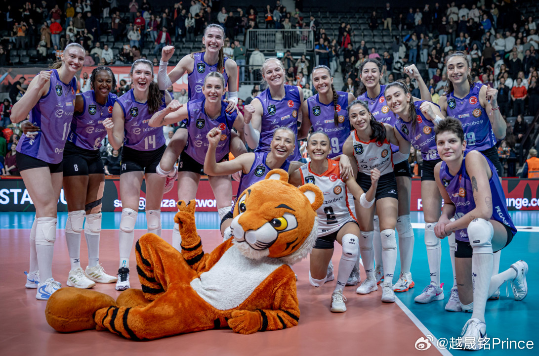 🇪🇺本赛季欧冠女排四强，土、意俱乐部平分秋色：2支土耳其队和2支意大利队将参