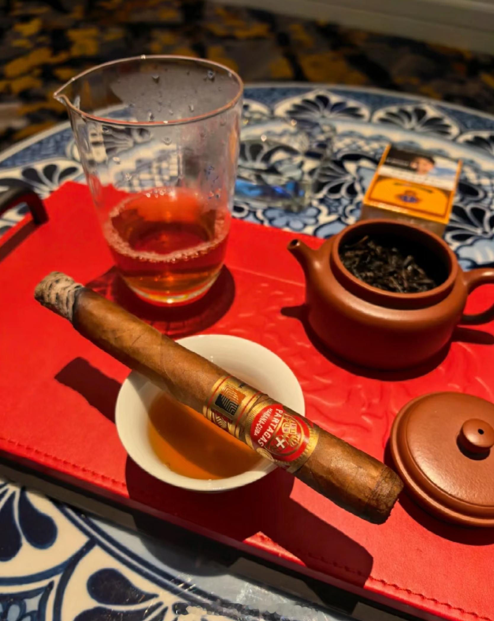 交易需要保持平常心和一定的松弛感。客观看待市场价格波动，明确自己的体系规则和边界