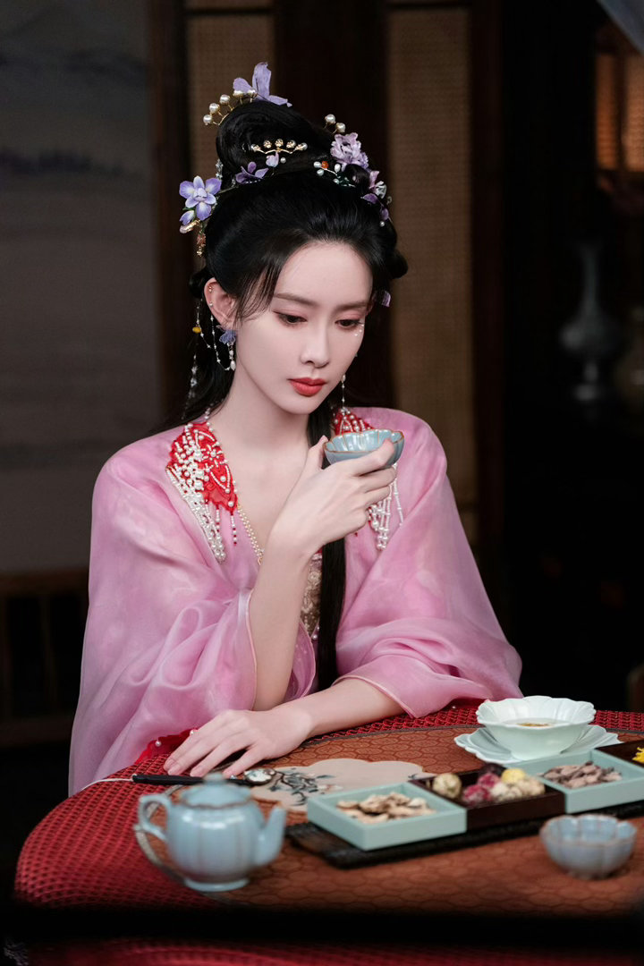 孟子义直播劝班孟子义说自己真的很爱工作的时候语气挺真诚的，不是那种营业式的口吻