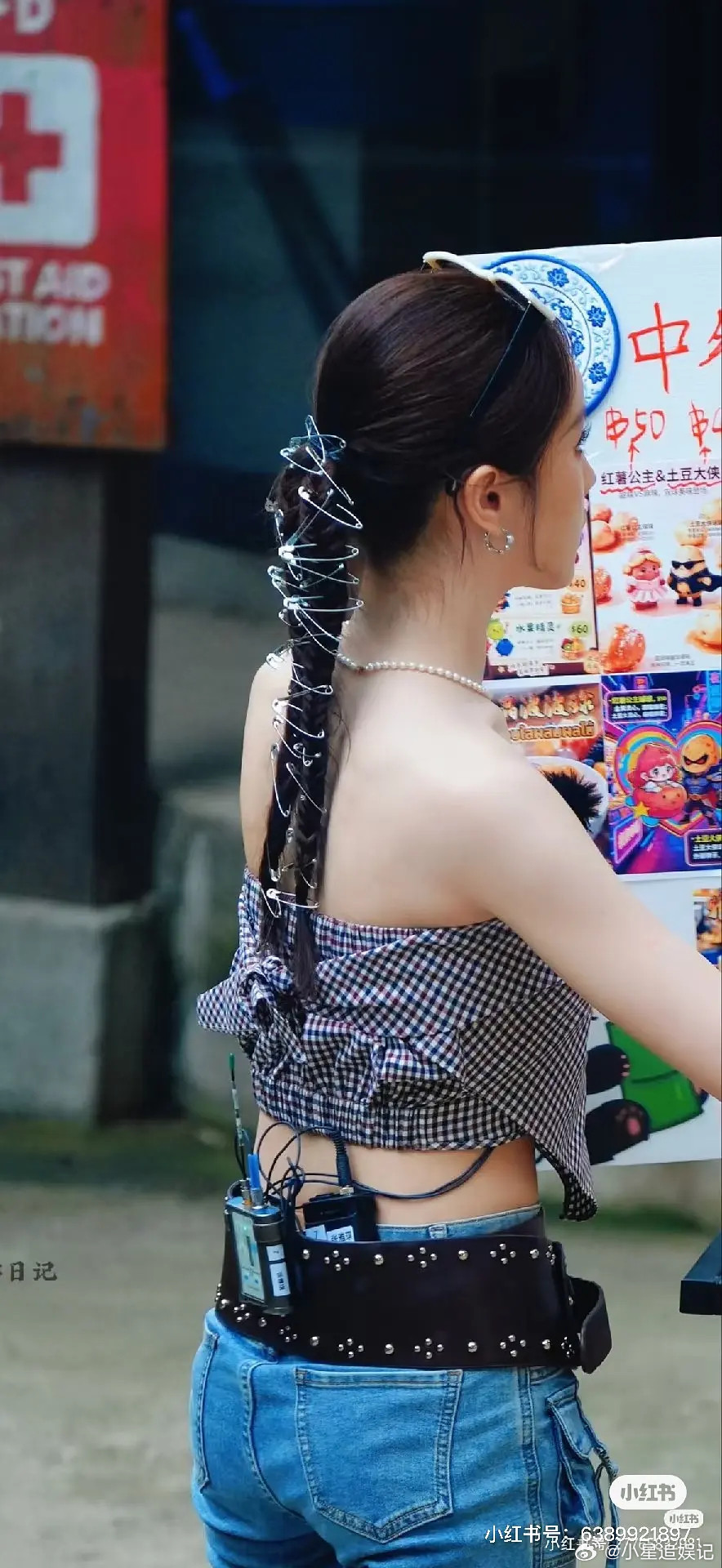 芒果应该很后悔把她搞来吧？